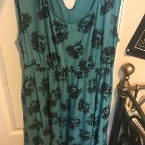 Torrid size 2 dress with skulls